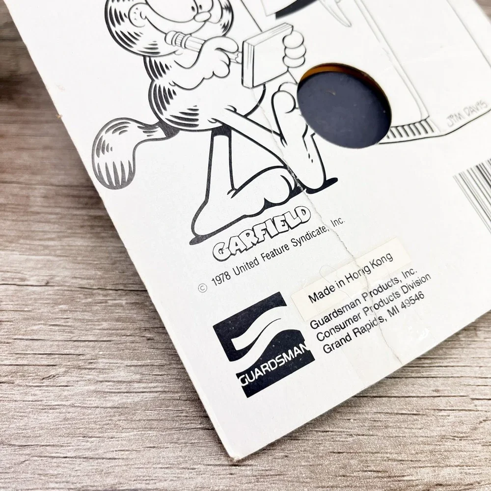 Garfield loose in the kitchen magnetic memo‎ Clip, NOS In Packaging 1978